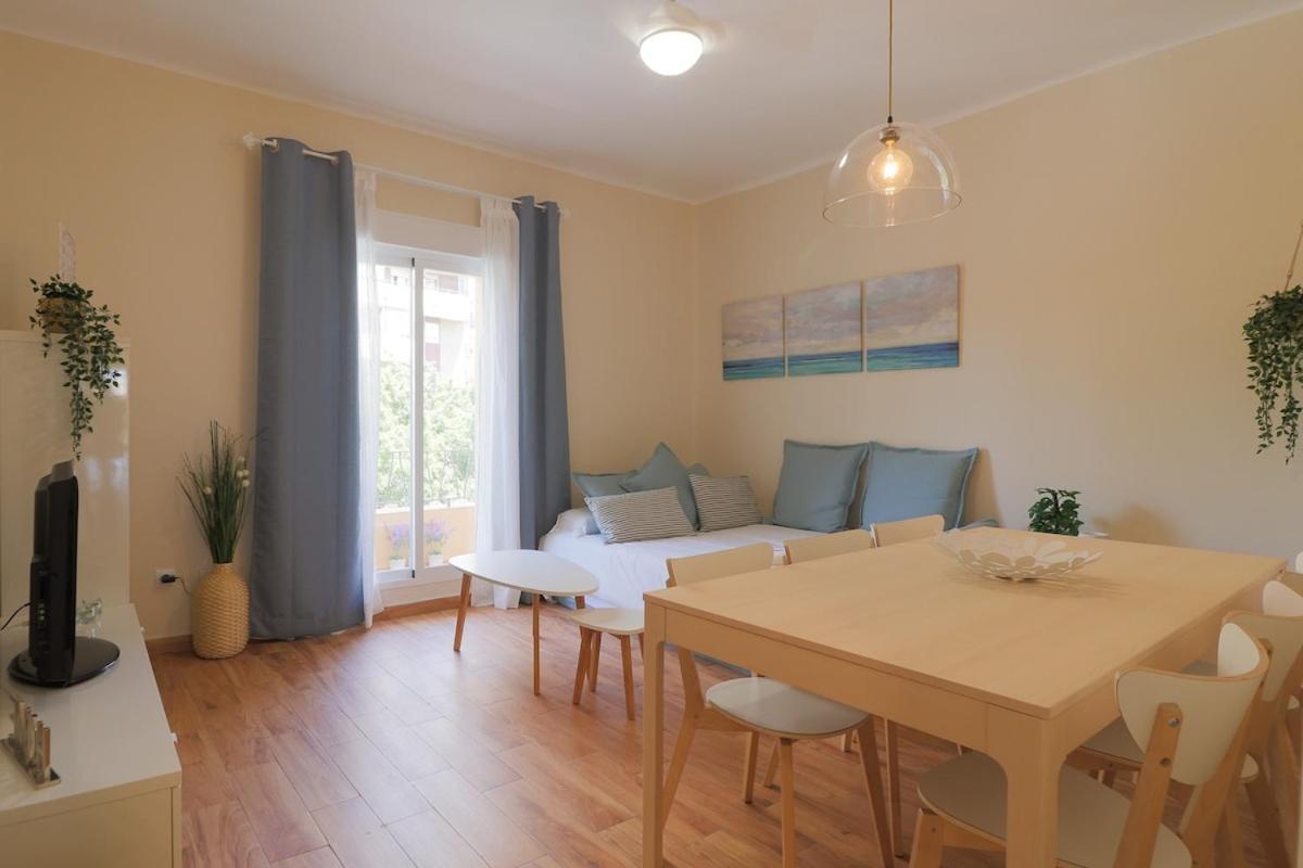 C102 - Huge And Stylish 5 Bedroom By The Center マラガ エクステリア 写真
